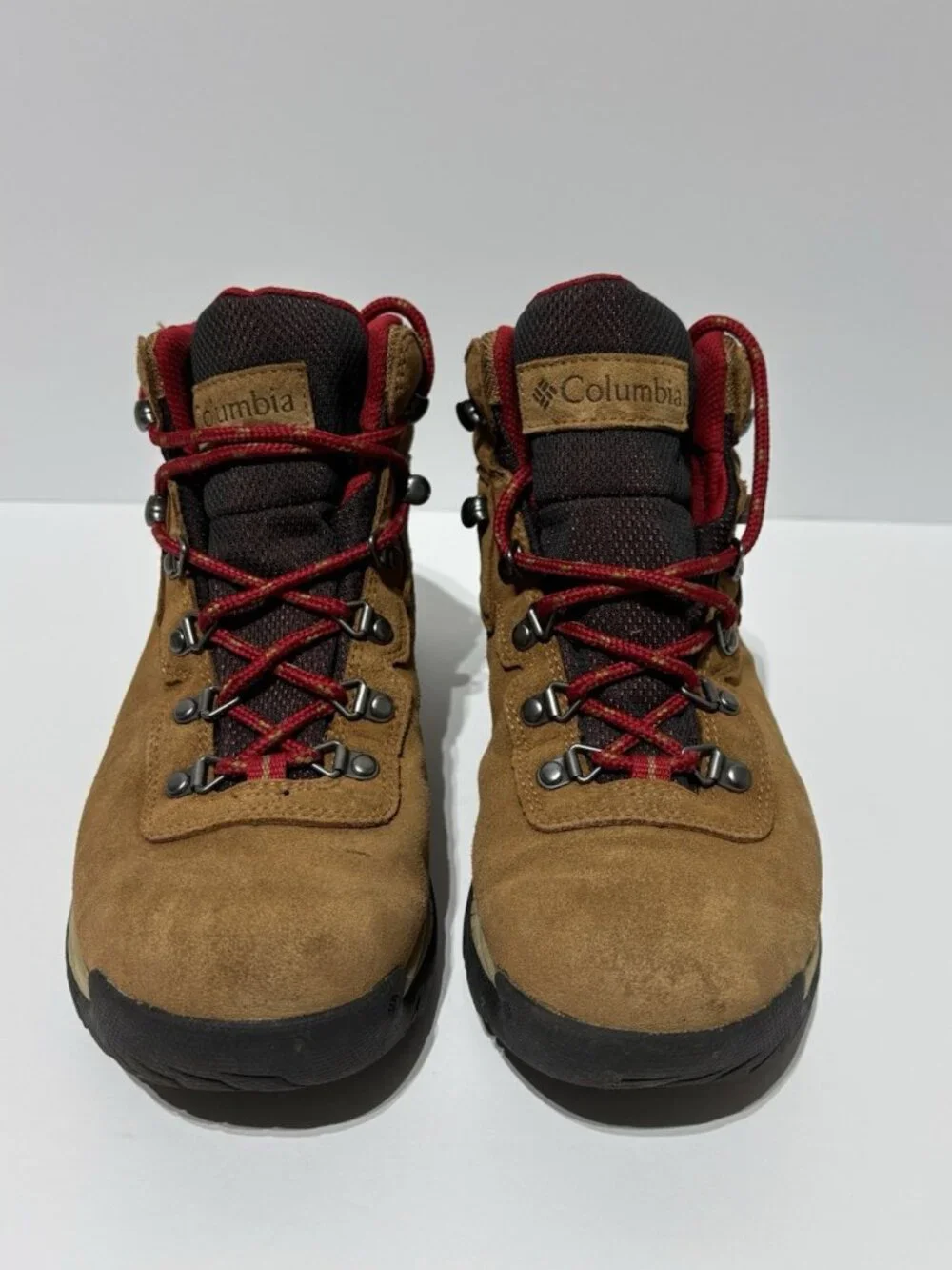 Columbia Women’s Newton Ridge Amped Hiking Boots Brown, Size 8.5 Wide